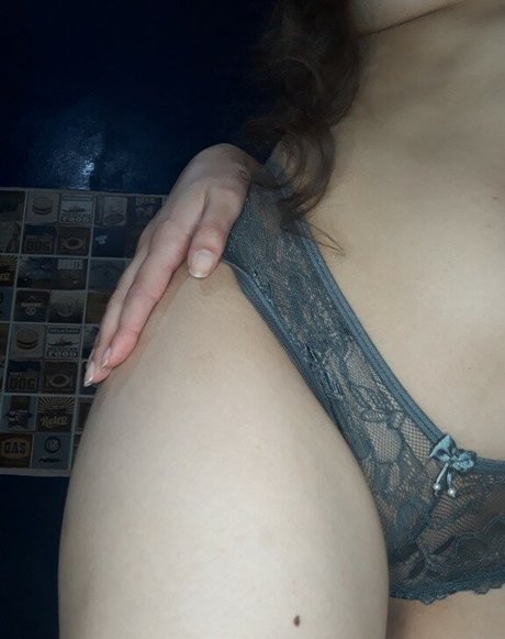 A Secret Girl OnlyFans Bilder