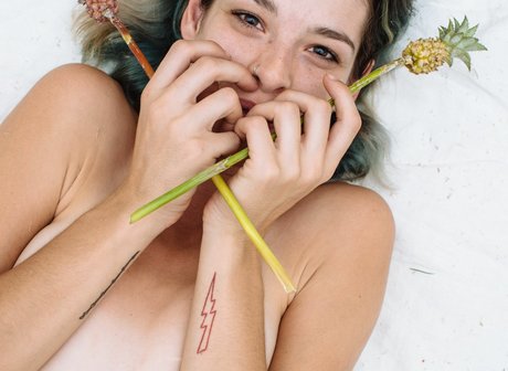 Carly Foulkes OnlyFans Nacktbilder