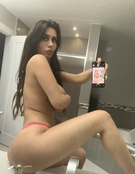 Danielle DeVille OnlyFans-Bilder