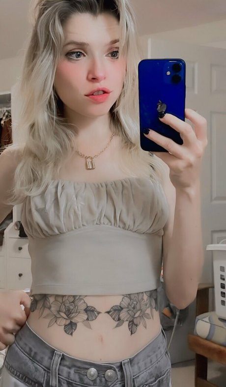 Thejamplan OnlyFans Striptease