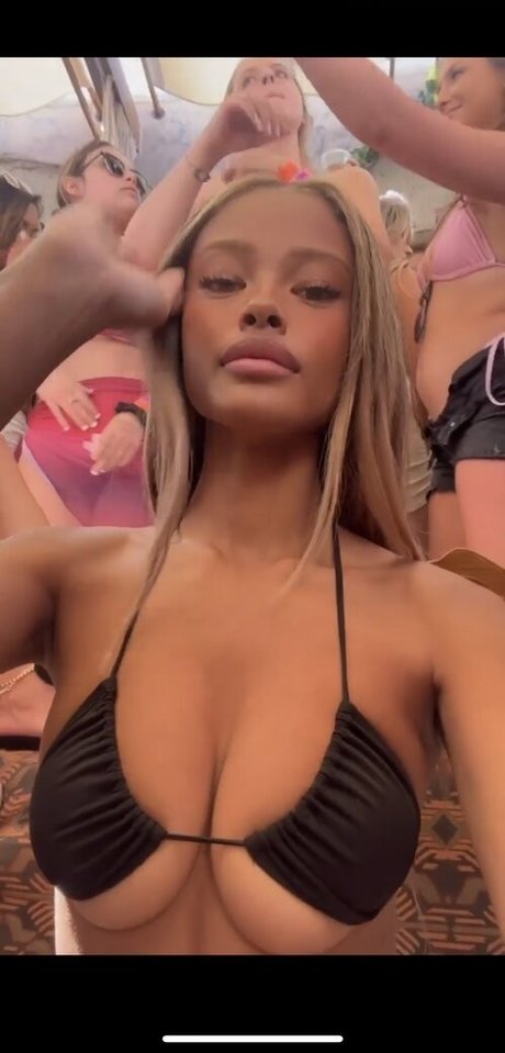 Vinetrria Vinetria OnlyFans-Inhalte