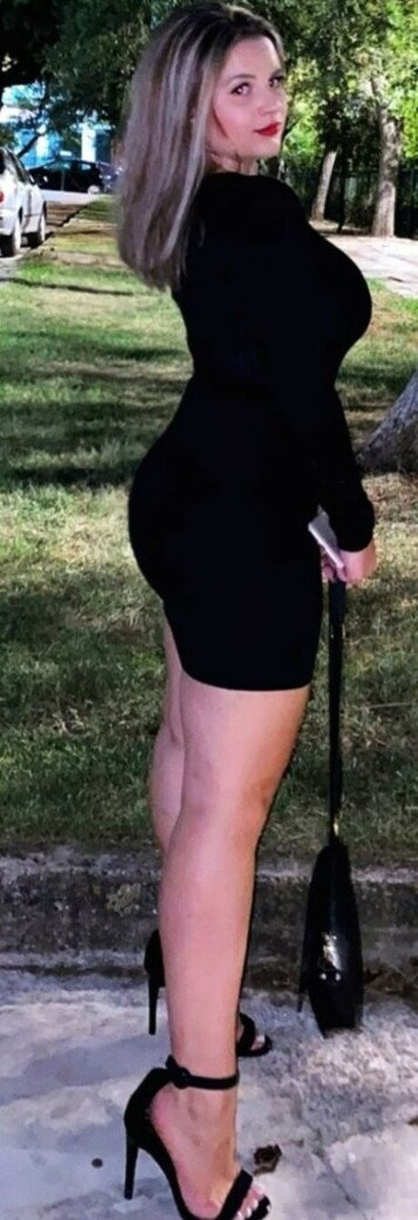 Theodwra Drinia OnlyFans