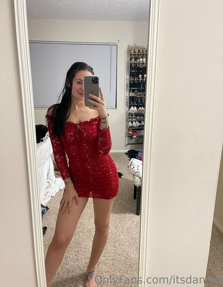 ItsdanniB OnlyFans Leak