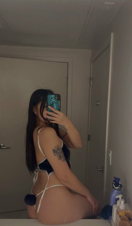 Lunaisbabyy OnlyFans gratis