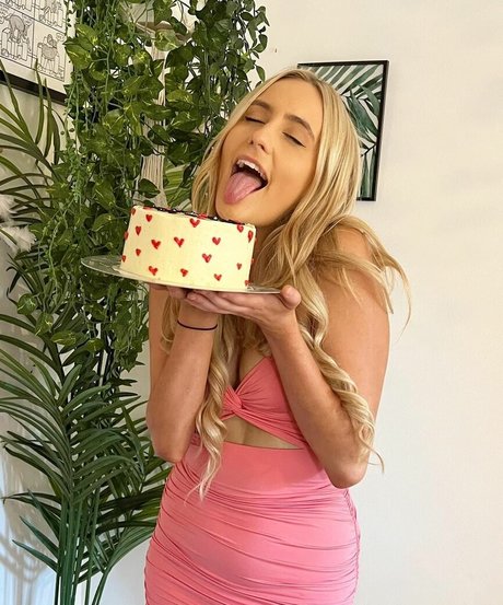 Ellierose Kelly OnlyFans