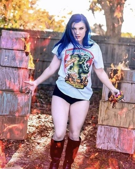 Leva Bates OnlyFans Gratis