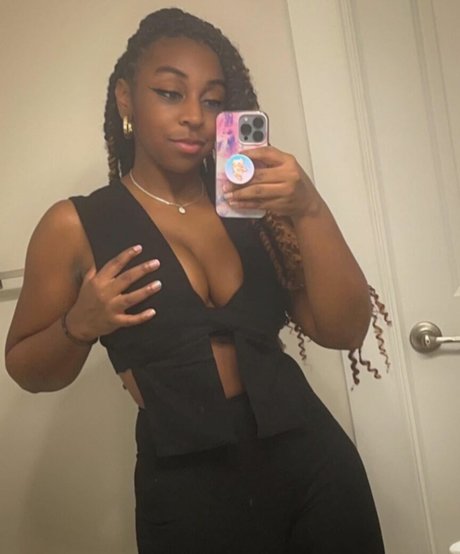 JazzyGunz Porn OnlyFans Leak