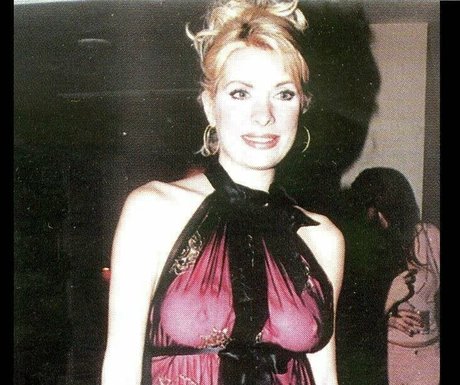 Eleni Menegaki OnlyFans Brüste Bild