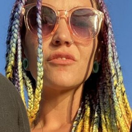 Medu5a NurlyFans-Brüste