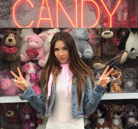 Ana Walczak OnlyFans-Rezensionen