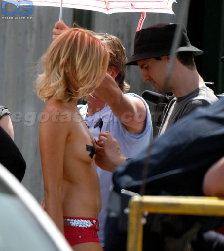 Amy Lysle Smart OnlyFans schlank