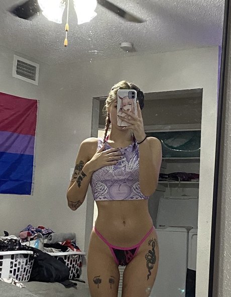 Emo fio OnlyFans Nacktfotos