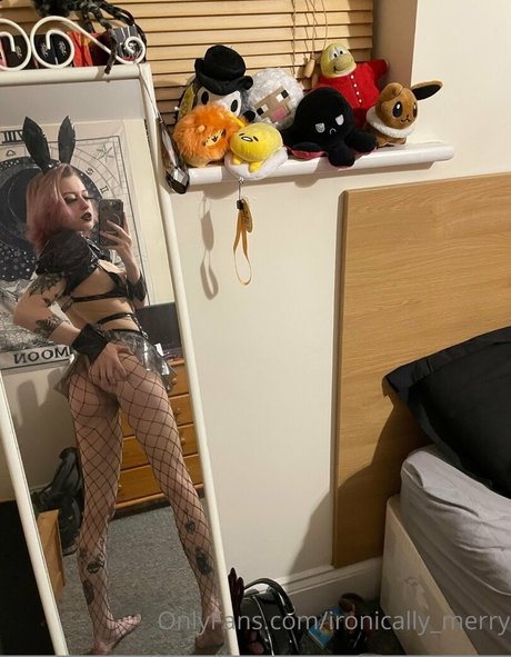 Ironically merry OnlyFans Nackt