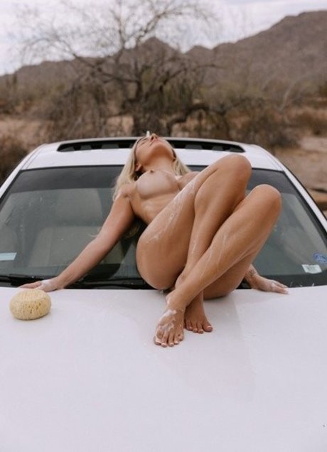 Polina Aura OnlyFans Inhaltstyp