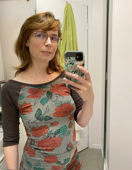 QuebecCougar Leaked OnlyFans Content