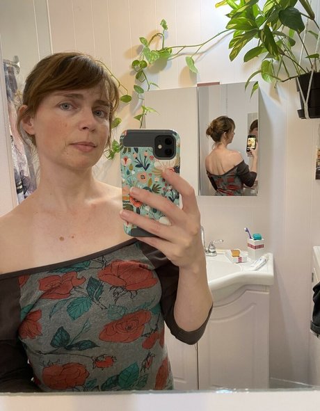 QuebecCougar OnlyFans Leaj