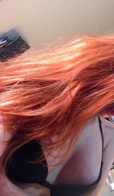 Nicky Oberlin NSFW OnlyFans