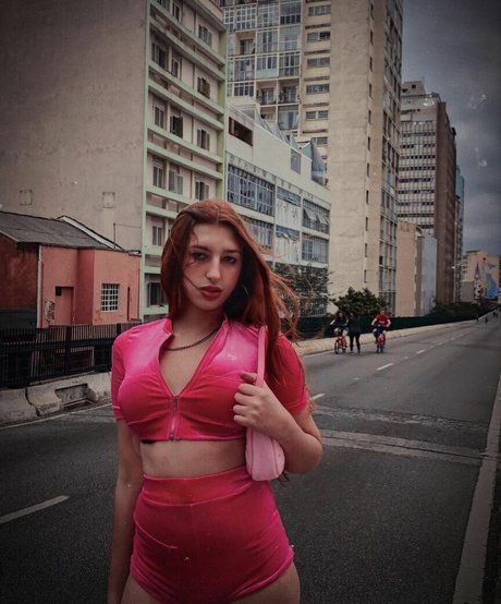 Nicky Oberlin Heiße OnlyFans Inhalte