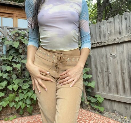 Raveena OnlyFans Nacktbilder geleakt