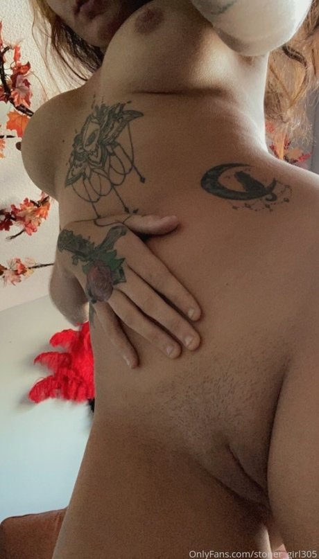 Stoner girl305 Leaks von OnlyFans