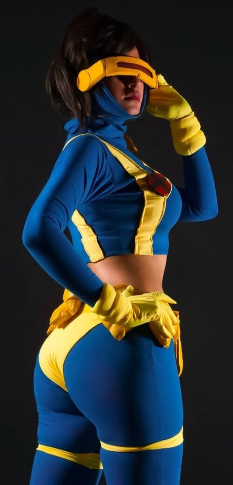 Yaku Cosplay Nacktbilder von OnlyFans geleakt