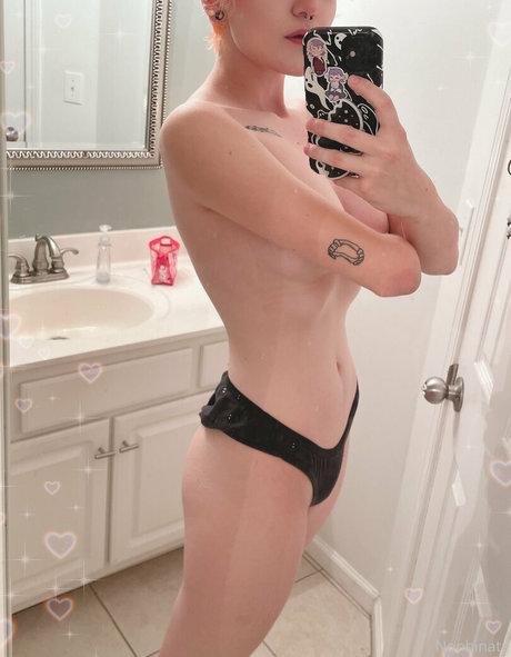 M Blackburn NurlyFans-Pornos