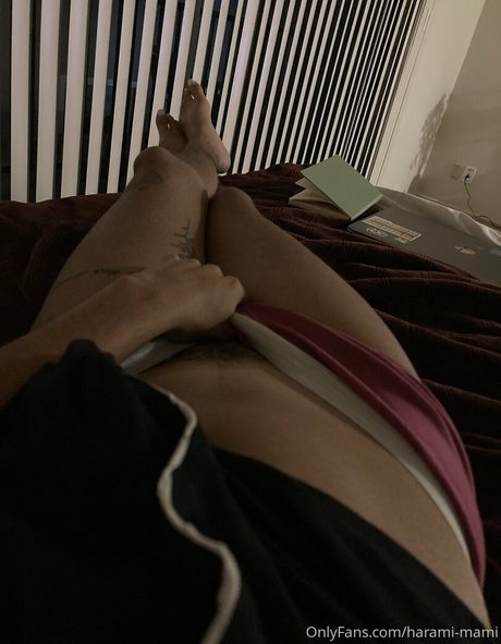 harami mami Heiße OnlyFans Inhalte