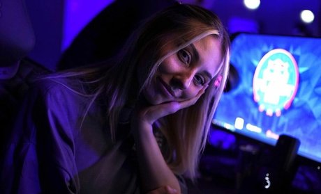 veylaneey OnlyFans Pornografie