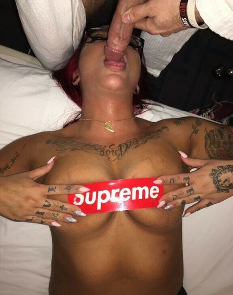 Alyssadoesntboost Nacktbilder von OnlyFans