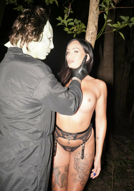 Hayley Vernon Sex auf OnlyFans