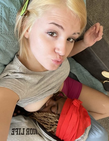 aliisnoww Heiße OnlyFans Inhalte