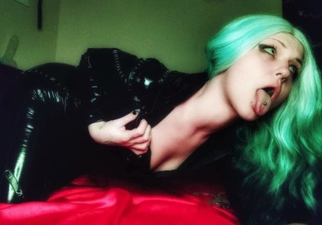 Void The Kitten OnlyFans Sex