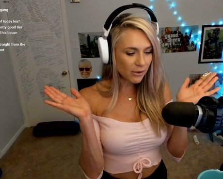 Legendarylea Strip OnlyFans