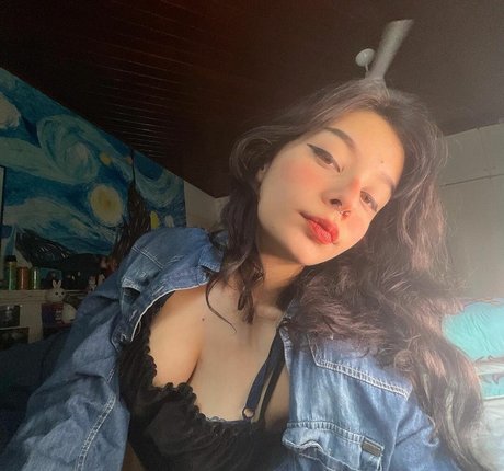 Analia Shimizu Leaks von Nacktbildern auf OnlyFans