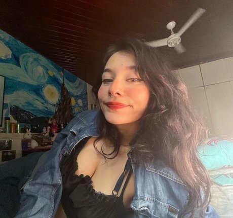 Analia Shimizu Füße OnlyFans