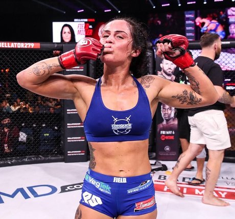 Randi Feld Nacktbilder-Leaks von OnlyFans