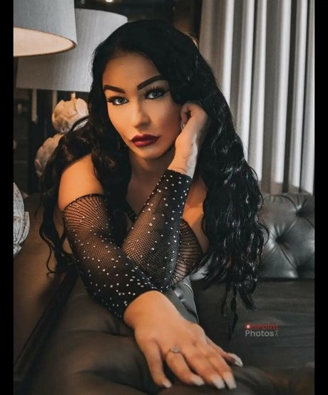 Reign Chaos OnlyFans Nacktbilder geleakt