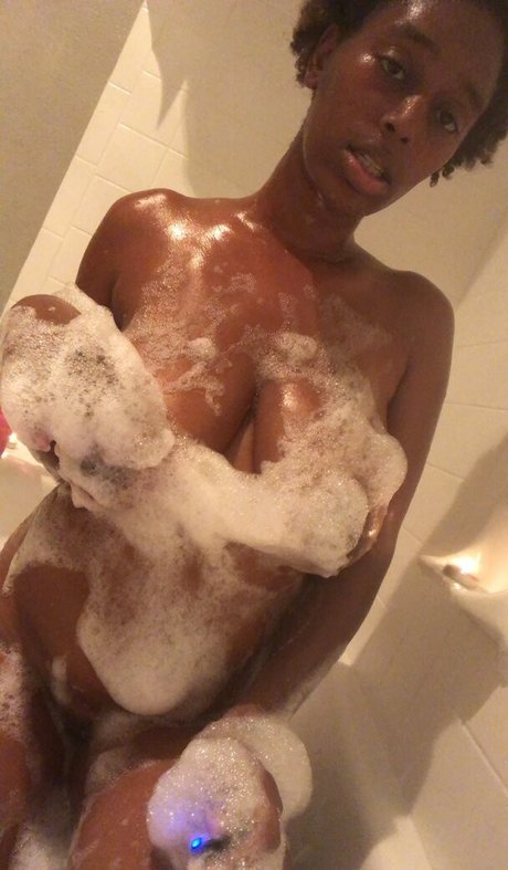 AmineBoobs69 XXX OnlyFans