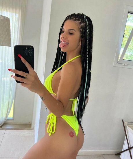 schwarze weibliche onlyfans Kunst nackt Momentaufnahme