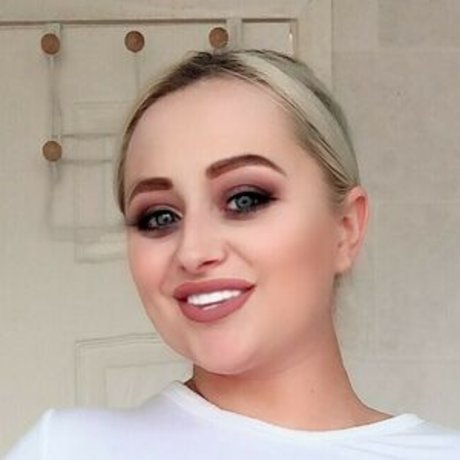 Rachael C Oben ohne OnlyFans