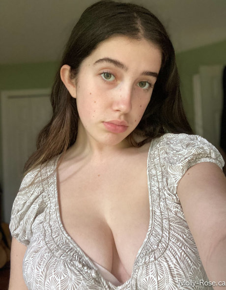 Molly Barkasy Nacktbilder OnlyFans Leaks