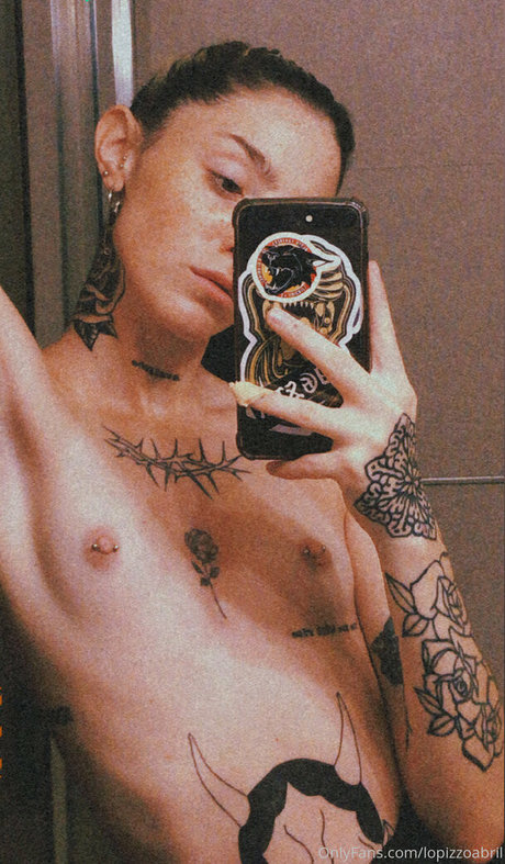 Abrillopizzo OnlyFans nackte Brüste