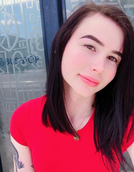 lilliannee OnlyFans Pornografie