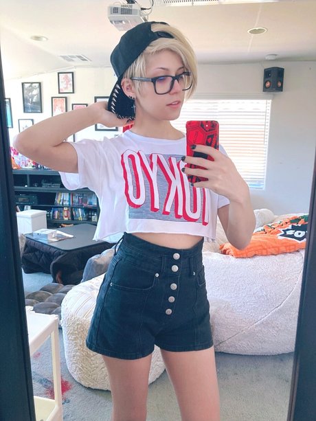 Steff Von Schweetz OnlyFans Strip