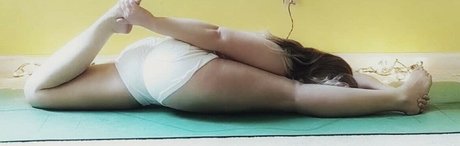 Darbvader_ OnlyFans Striptease