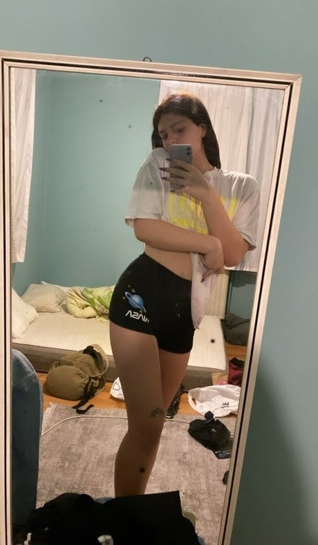 derin4y Kostenloses OnlyFans