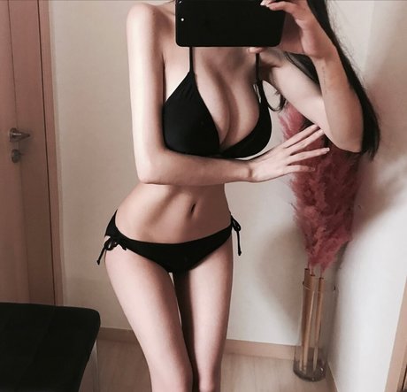 baby b47 OnlyFans Model Fotos