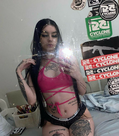 Clarapixys OnlyFans Sextape