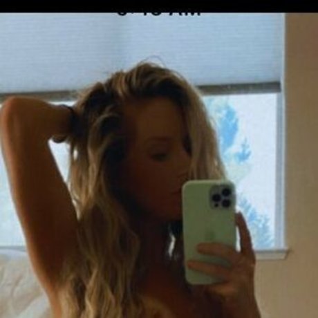 Caseygonnacostya Nackt auf OnlyFans Leaks