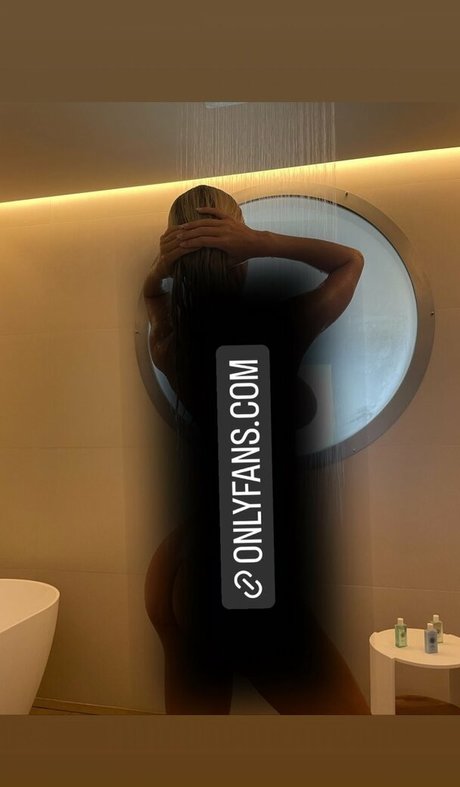 CaitlinJessie Nacktpornos auf OnlyFans